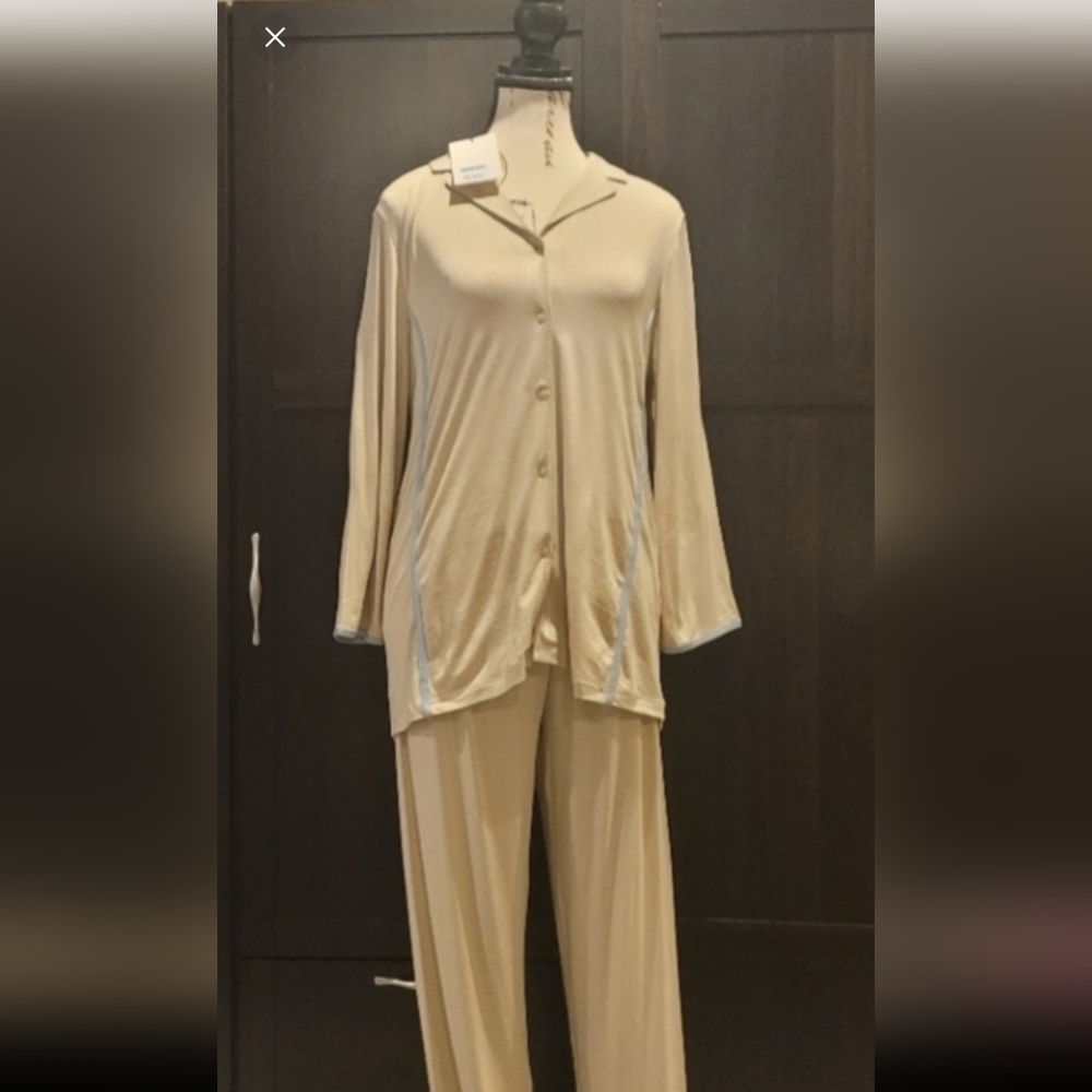 Sold OUT! Frette New w/Tags 2024 Fall/Spring Pajamas Set Beige Retails:$$$$ - Picture 1 of 14
